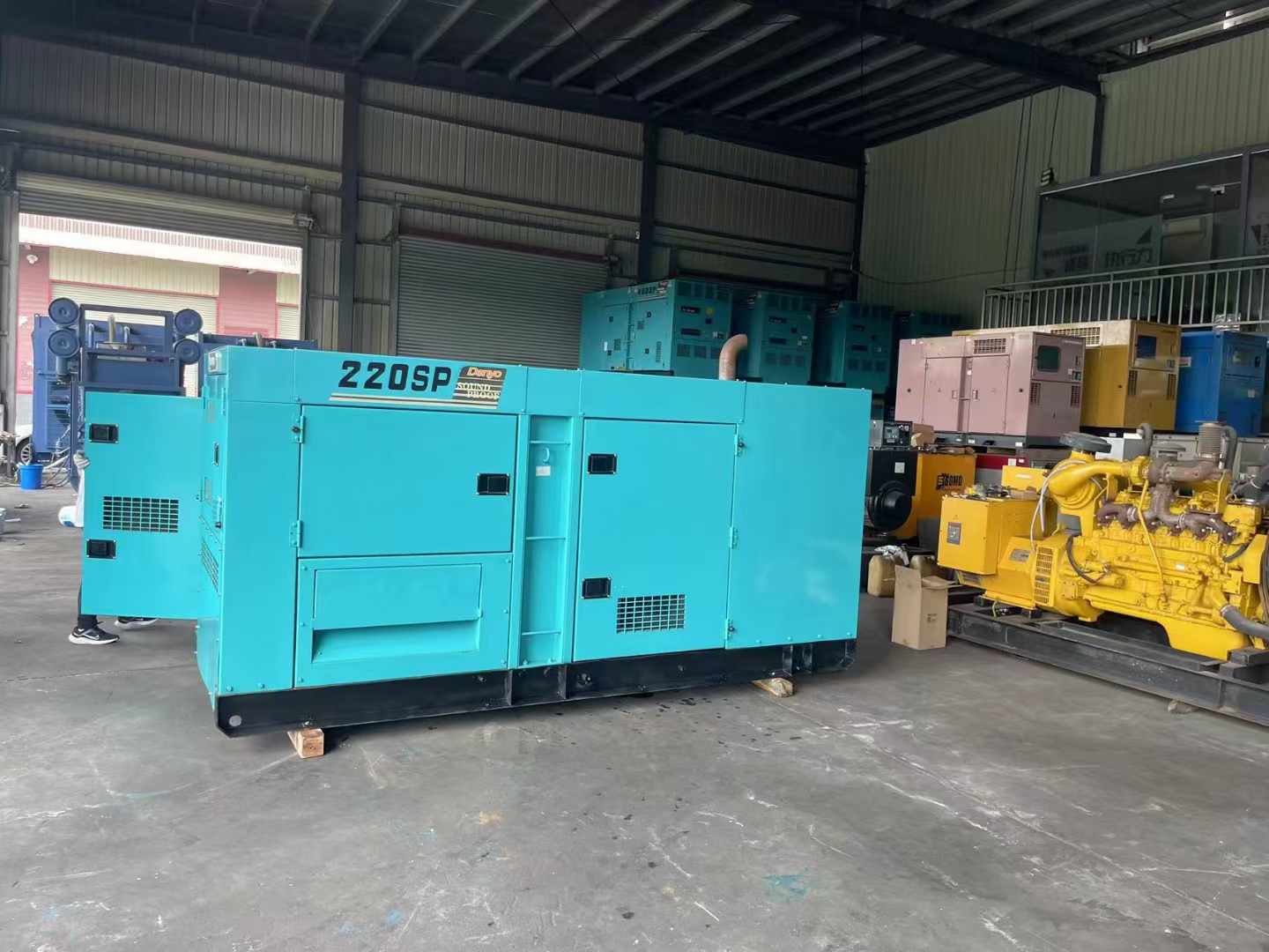 南和800kW 柴油发电机的输出电流波动范围是多少？